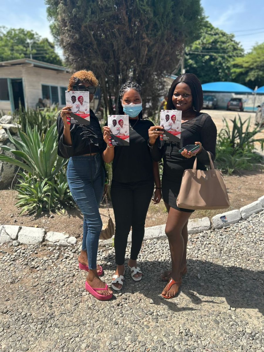 Democratic_AA's tweet photo. DAA door to door campaign to both North Dzorwulu and Osu campuses of the Ghana Institute of Journalism. #gijpolcom2023 #wecareforyou #peopleoverpolitics #daa #readywillingable https://t.co/IyD7Z5FcIO