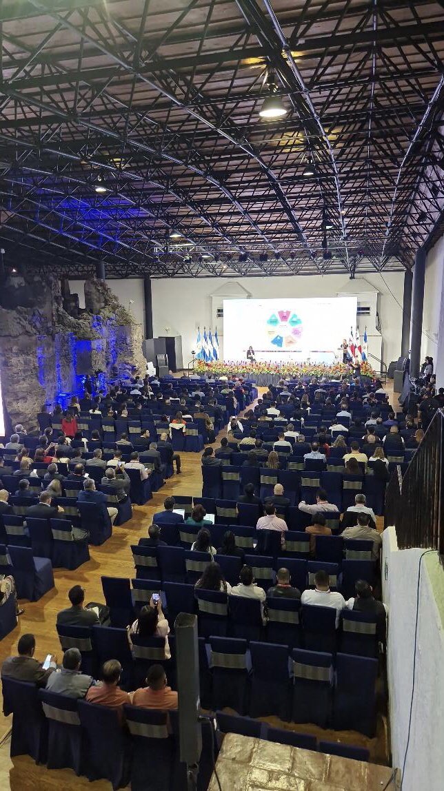 CeriseSptf's tweet photo. Great week connecting with our Latin America colleagues at the X Central American & Caribbean Conference of #Microfinance in #Guatemala. Thanks Redcamif & Redimif on a terrific event. #ESG #FinancialInclusion #FinancialServices #FSP #FSPs #ImpactInvesting #SDGs #SocialPerformance https://t.co/wXO1yAk7BD