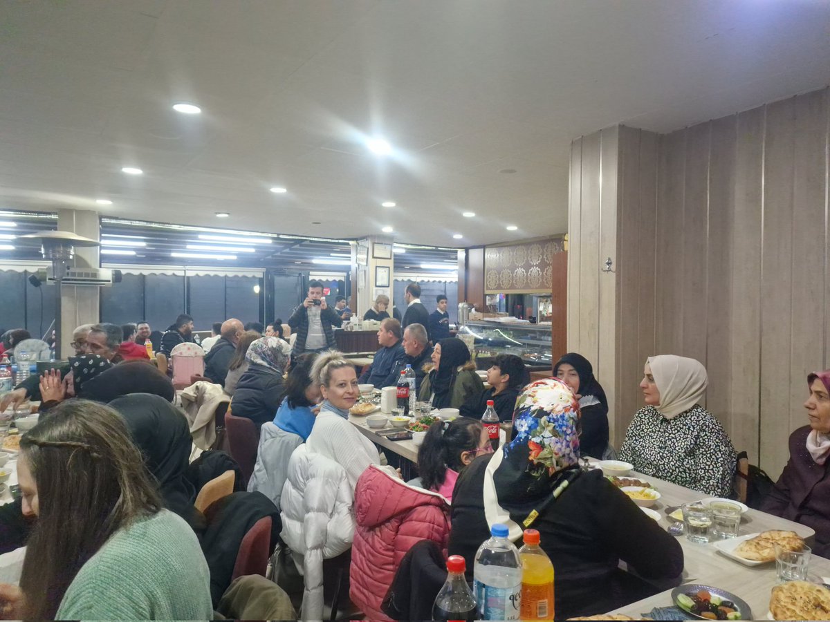 Keçiören ilce meclis üyemiz SN. ALİ GÖKŞİN abimizin organize ettiği ufuktepe mah.teşkilatı ve atapark mahalle teşkilatımızın katıldığı iftar yemeğine UFUKTEPE MAH. KORDİNATÖRÜ olarak katılım sağladık.
<a href="/zafercoktan/">Zafer Çoktan/Avukat/Arabulucu</a> <a href="/AkAtaparkResmi/">Ak Parti Keçiören Atapark Mahallesi</a> <a href="/ufuktepe_ak/">Ak Keçiören Ufuktepe Mahallesi</a> <a href="/AkKeciorenResmi/">AK Parti Keçiören</a>