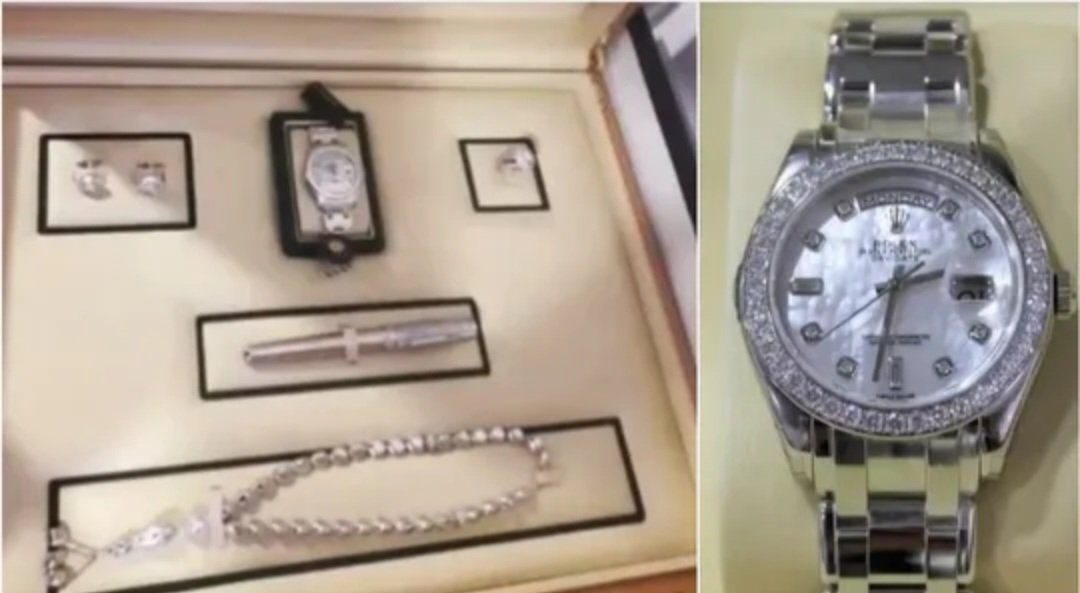 Além do Rolex e das Joias Sauditas, Bolsonaro Tb têm que devolver o Ouro extraído ilegalmente das terras Indígenas.