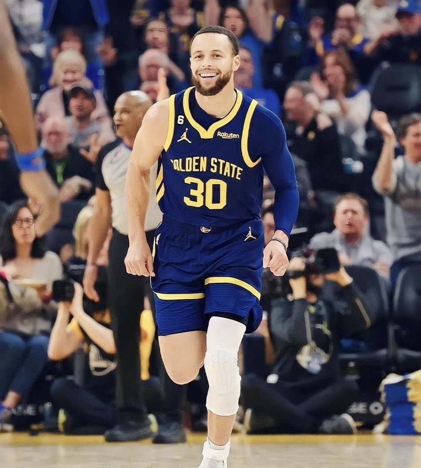 brasilcoast2's tweet image. 🚨ALERTA DE BOLÃO 🚨

👉🏽 Quantos Pontos, Rebotes e Assistências STEPH CURRY fará hoje?

- O PRIMEIRO a acertar (entre em contato) é o vencedor de um pix de R$ 100,00. 

📌 REGRAS:

1️⃣Like e RT NESTE Tweet
2️⃣Palpites até as 22:59
3️⃣Entrar no grupo de NBA, link no 1° comentário