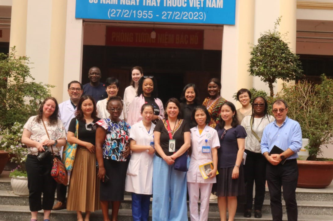 🙏 all #RESPONSE collaborators for sharing your work. Context-sensitive interventions are key to transforming #HealthSystems. Learn about #HealthSystemsResponsiveness go.unimelb.edu.au/y54e
<a href="/sumitkane/">Sumit Kane</a> <a href="/KimberlyJLakin/">Kimberly Lakin</a> <a href="/TMirzoev/">Tolib Mirzoev</a> <a href="/DrAnnaChavez/">Anna Cronin de Chavez</a> @ana__manzano <a href="/IreneAgyepong/">Irene Agyepong</a>