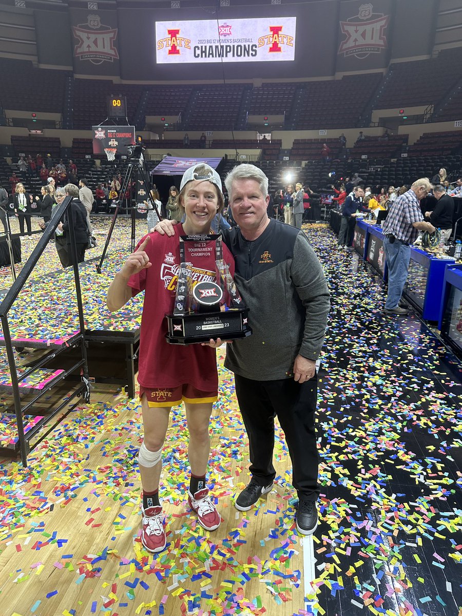 ryan_emily11's tweet image. Ride or die through it all. Love you Cyclone Nation ❤️💛