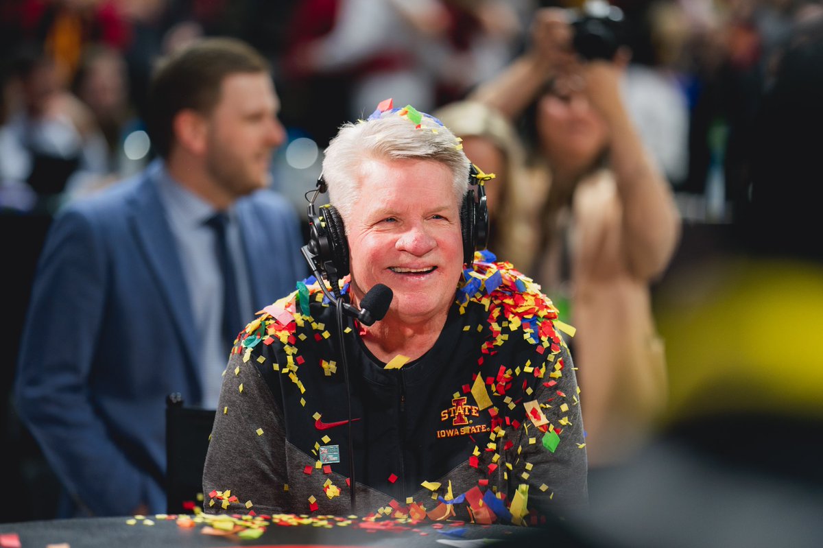 ryan_emily11's tweet image. Ride or die through it all. Love you Cyclone Nation ❤️💛