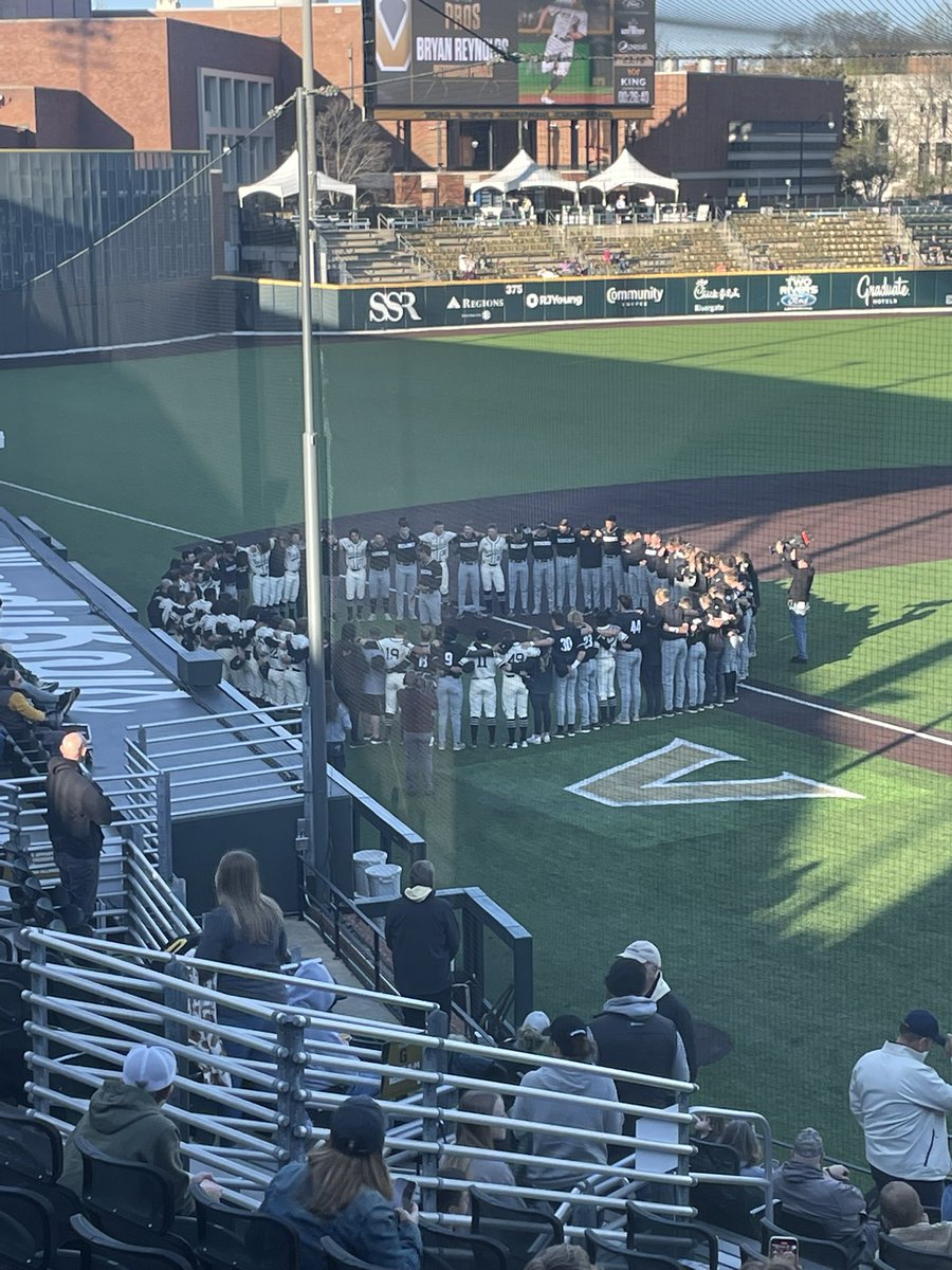 #VandyBoys and Lipscomb players have joined together in a circle before taking the field for warmups. Lipscomb pitcher Logan Van Treeck was addressing both squads