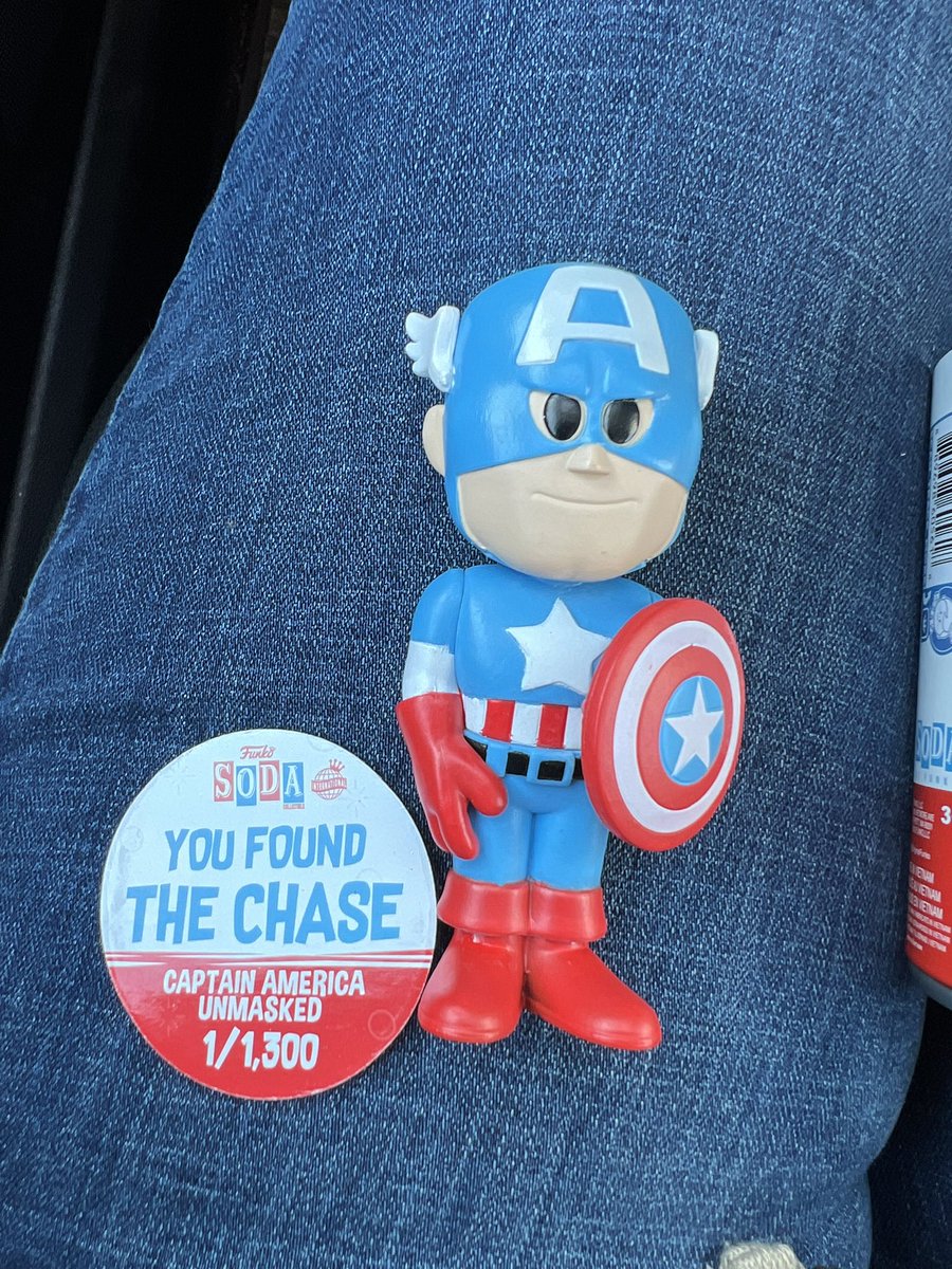 ashleyaviles's tweet photo. @WasatchPop hey! Have you ever opened a Soda and pulled a chase only to find the figure isn’t the chase variant? I just did with this Captain America. I emailed Funko and am waiting to hear back. https://t.co/MHXk9Y5vKQ