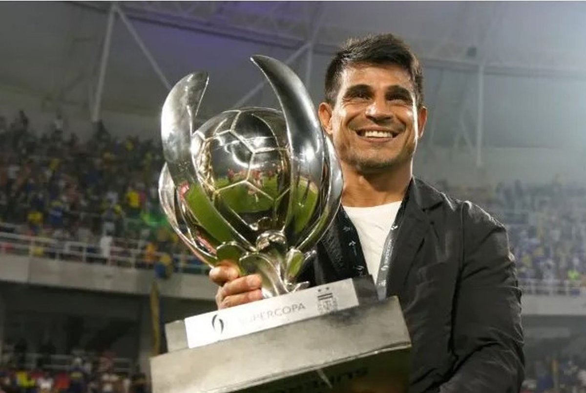 lucasg91's tweet photo. Te vas cómo llegaste: campeón, papá de River e ídolo. Gracias para siempre. https://t.co/rYJpeJLYyn