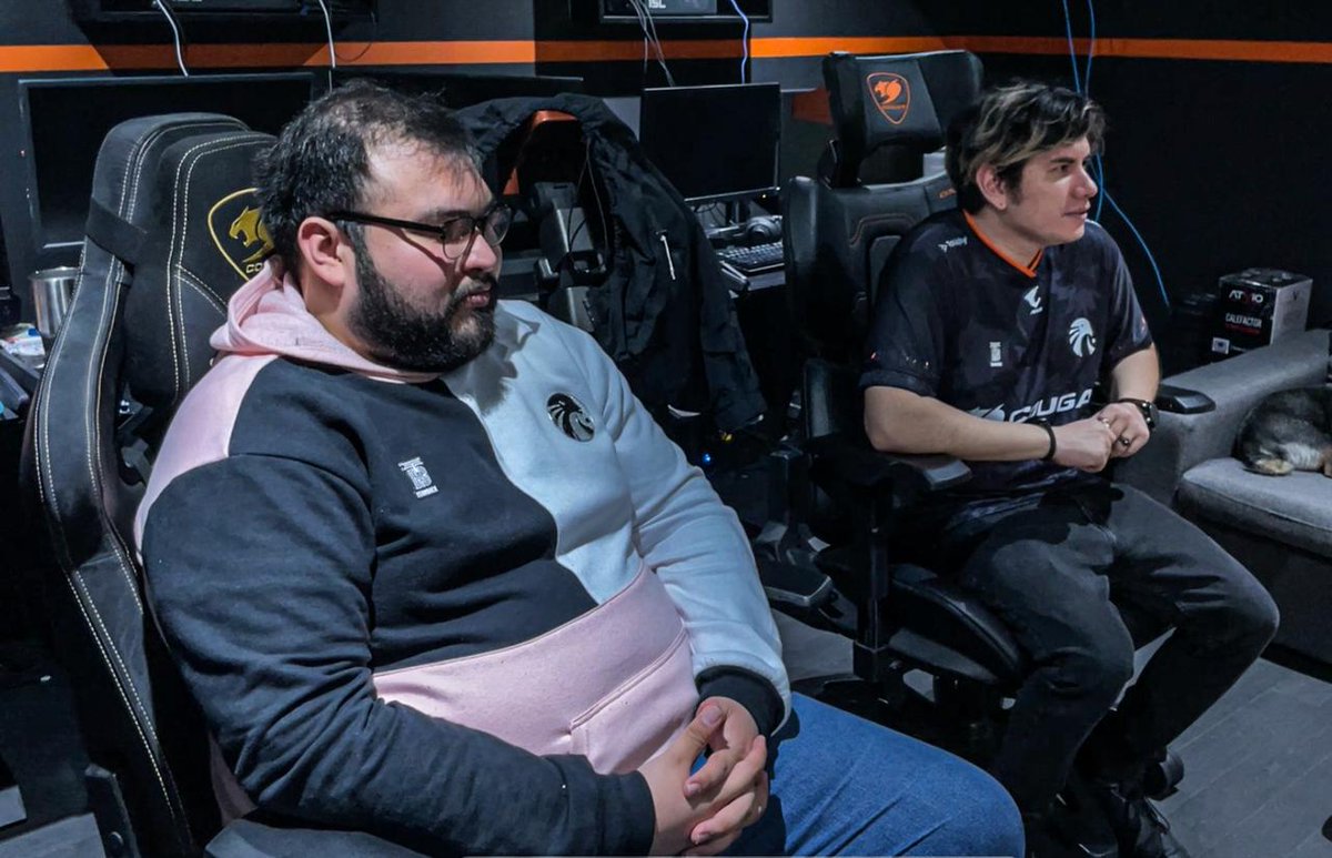 Hoy visitamos la súper casa de <a href="/EstralEsports/">Juan Ibarra</a> para enterarnos de todos los detalles sobre su alianza con <a href="/totalplaymx/">Totalplay</a> para consolidarse como el equipo más grande México y LATAM con el mejor internet del país.

bit.ly/40Iw2Dv