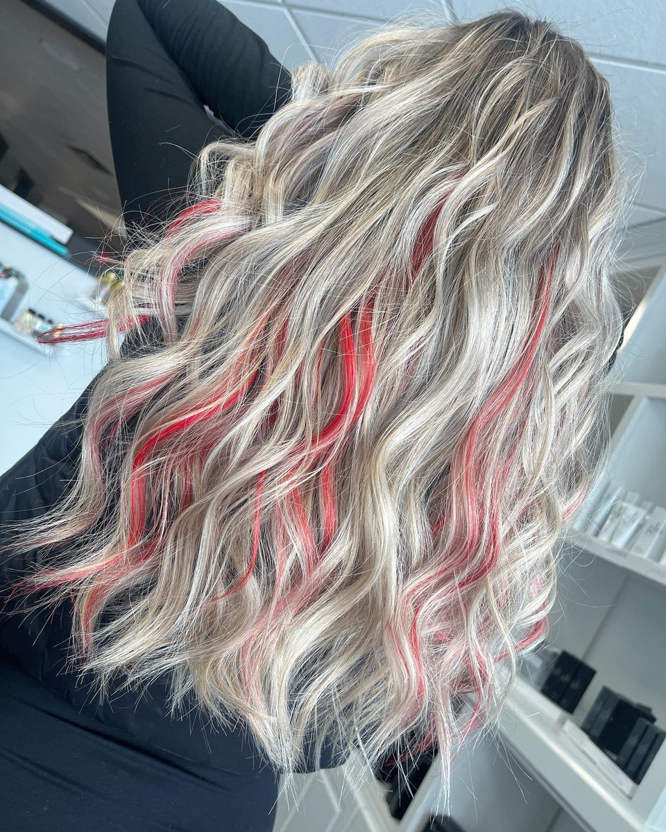 RED HOT ❤️‍🔥 Hair by @madhaiarhair at @hollywoodstylesf 🔥

➖ Look: Mini Volume
➖ Length: 16"
➖ Color: Red Hots
➖ Method: Tape In