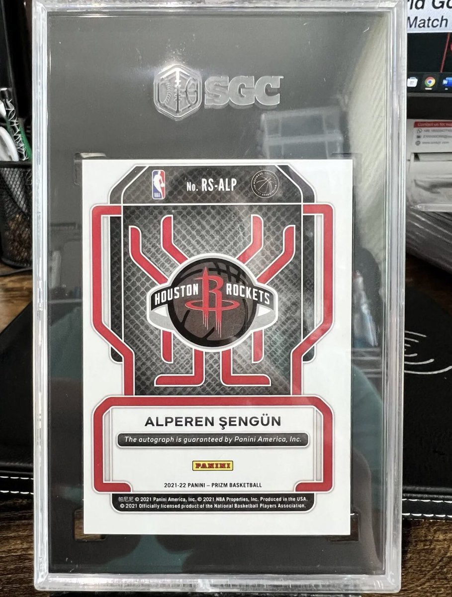 Djbousquet's tweet image. Do you think @sgcgrading even looked at the back of the card before giving it a 9 grade 🤷‍♂️@CardPurchaser 🤦‍♂️ #cardgrading #sgc