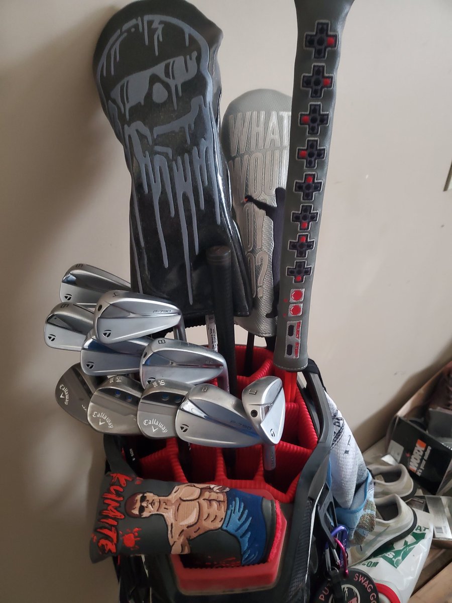 Colts_Fan1313's tweet photo. @swaggolfco WWRD will never leave my bag https://t.co/KdEtqwBnkb