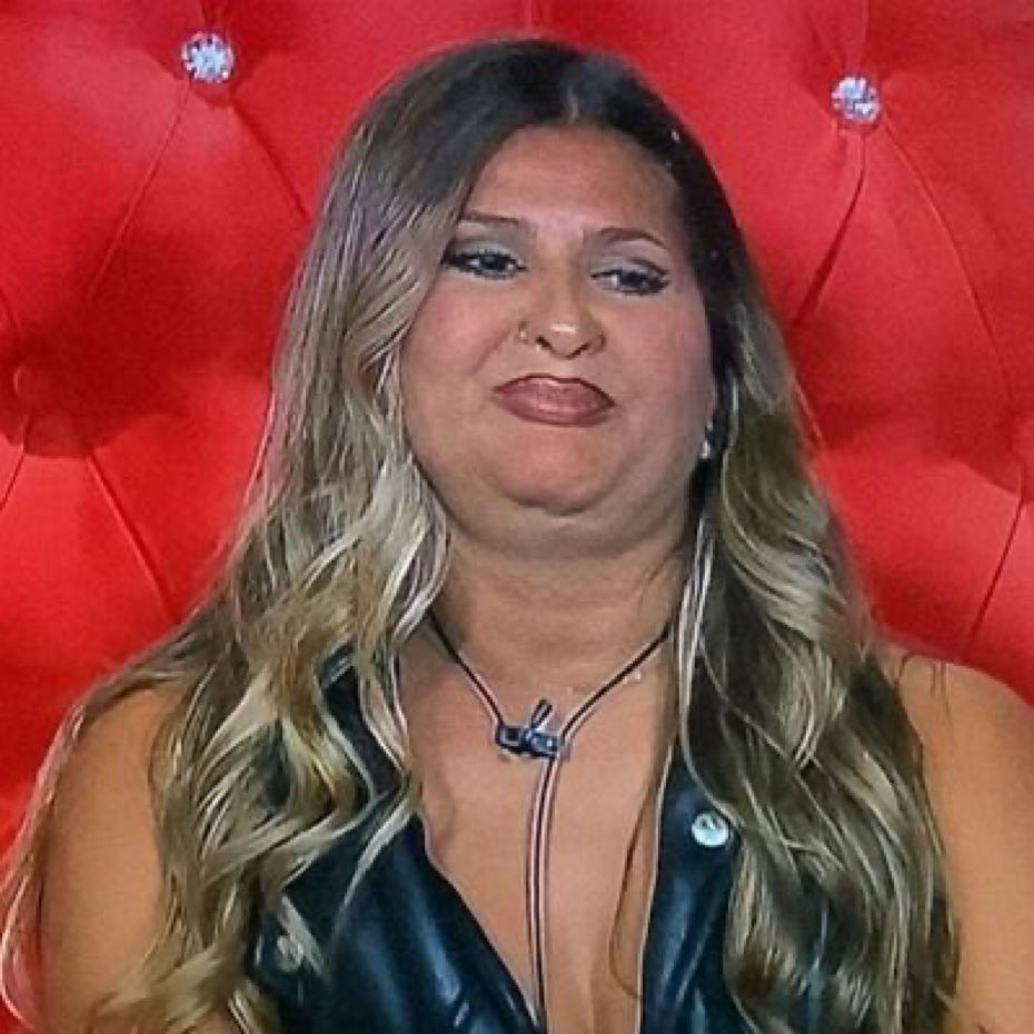 daiana49537266's tweet photo. @94Anaahii @jupoggioreina_ #PoPoggio #SeCayeronLosSoretes #Pedefe https://t.co/Ji8ZFG8oaZ