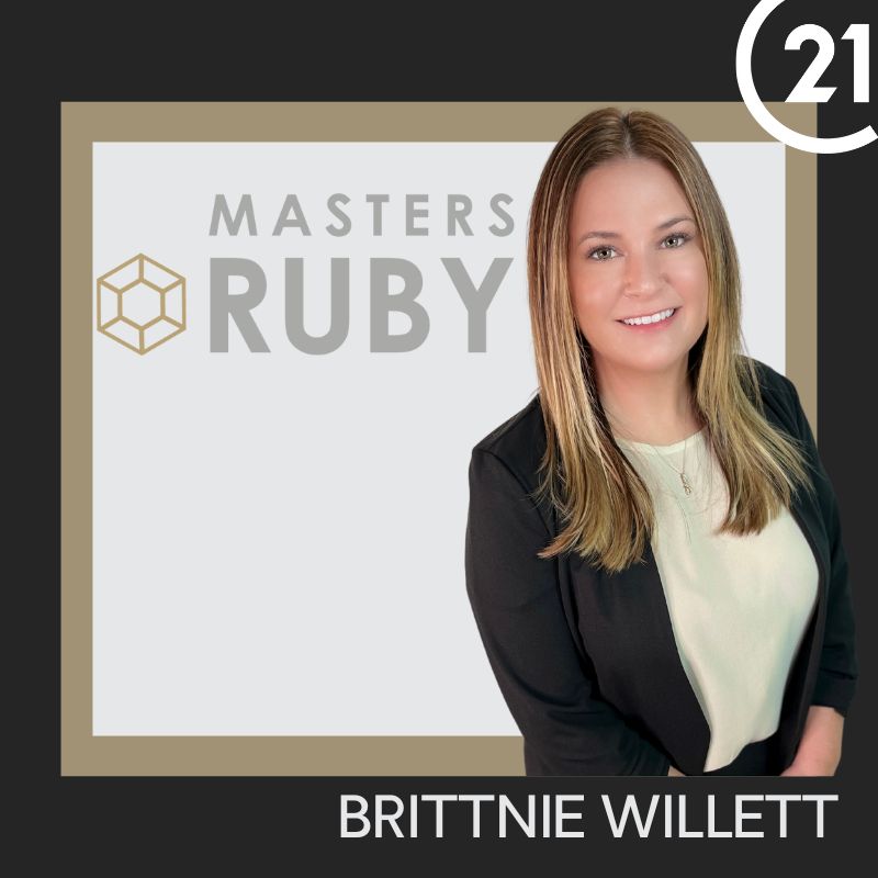 C21PROLINK's tweet image. 🏆 CONGRATULATIONS to the 2022 Masters Ruby award winners! Relentless agents giving their clients 121%! 👊 
Brittnie Willett, Brenda Janssen, Eric Banks, and Kyle Kovarna 
 
#tobethebest #2021c21awards #relentlessagents #121%