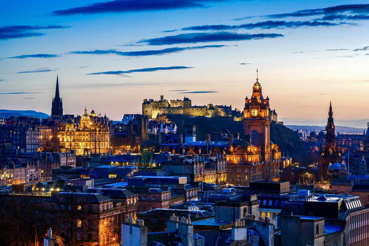 City from middle age-Edinburgh🥰; source from internet