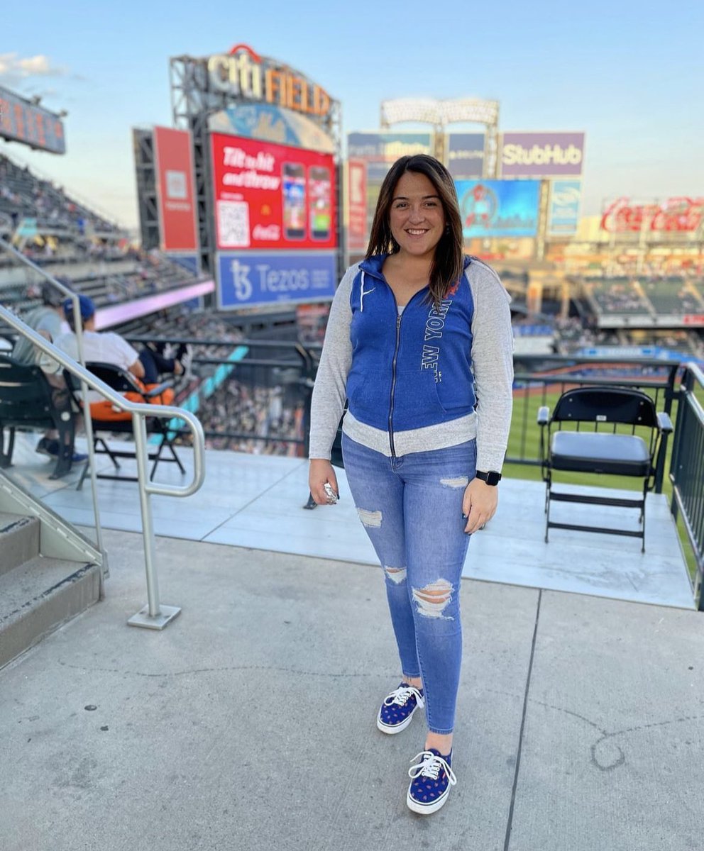 k_pOrnovets's tweet photo. Omg is this a thing?! Reintroducing myself before opening day! Iโm Kaitlyn and Iโm a @Mets fan ๐๐คช Iโll be at @CitiField at least 21 times and I. Am. Ready. #LGM #MetsLife ๐๐ฅ https://t.co/sLMJeEYVKV