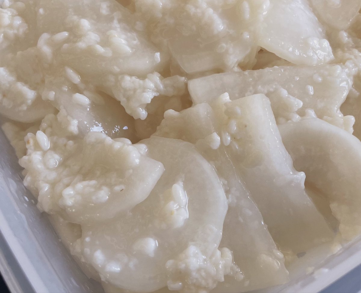 べったら漬に挑戦🥺

日本にいる時、漬物大好きで
べったら漬もよく食べてた💕

味噌も作りたいけど難易度が高そうなので、もう少し様子見😂 https://t.co/EL2eiB8ONV https://t.co/XuyQEEL6RQ