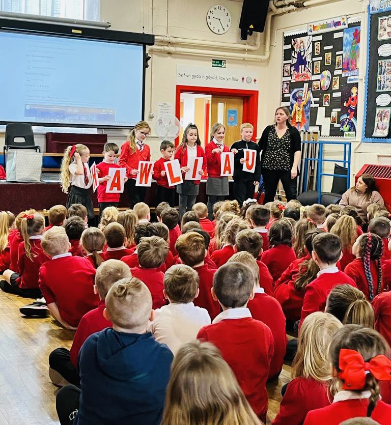 yggllynyforwyn's tweet photo. Wythnos Hawliau Plant YGG Llyn y Forwyn ๐ Gwasanaeth Hawliau - Gwrando, Cefnogi, Codi Llais! #hawliauplant @complantcymru #childrenrights @childcomwales #erthygl #CCUHP #4diben https://t.co/iWed7eoAfy