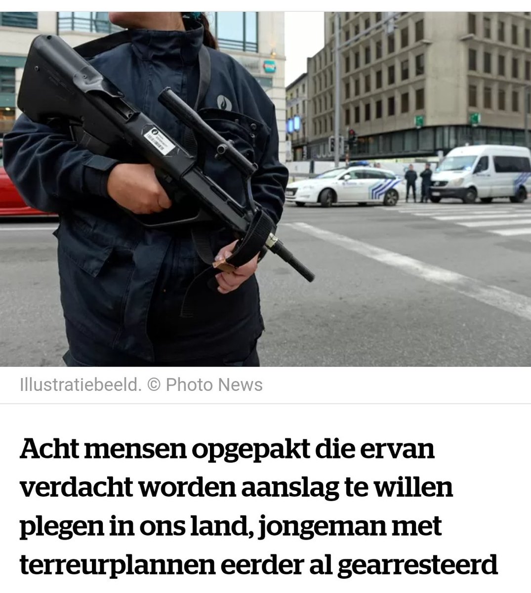 vlaams_leeuwtje's tweet image. Stamp ze met hun families GODVERDOMME buiten! #NoToIslam #BanIslam