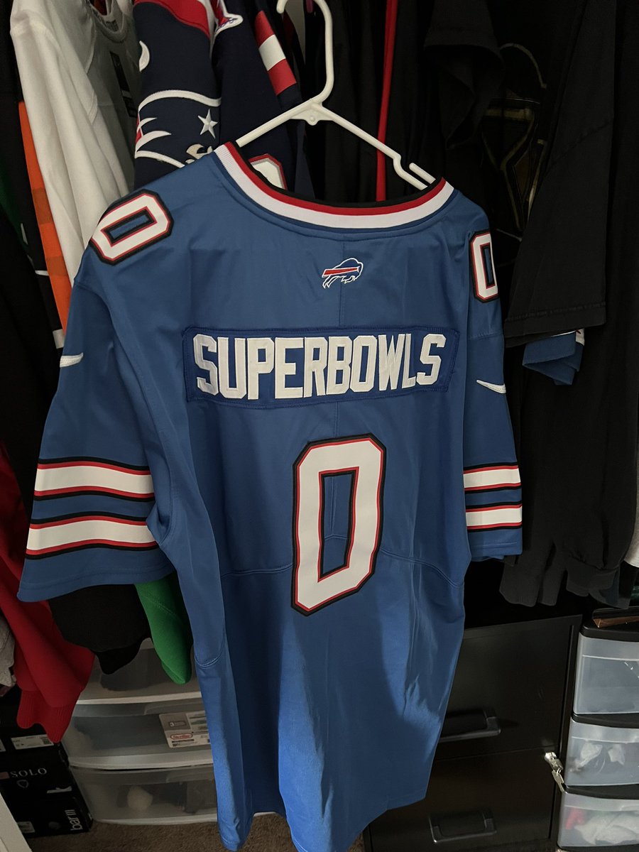 BabzOnTheMic's tweet photo. NFL allowing number 0 jerseys. Here’s what the Buffalo Bills will be wearing. https://t.co/1dE9AC88lM