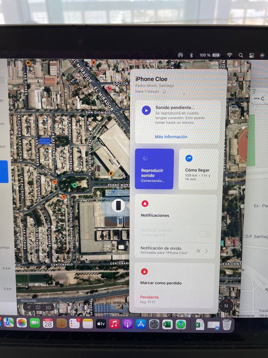 CloeDemiCG's tweet photo. @chilevision se puede saber por qué el celular que me robaron hoy en la mañana en Valparaíso aparece en su canal después de haberse dado una vuelta por Con Cón en un centro comercial bien mugriento? https://t.co/1OiW35Lmo6