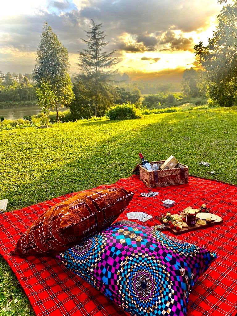 lai_group's tweet photo. It’s giving brunch vibes at Mugumo Cottage, Thika✨ Perfect escape for 6 https://t.co/VblTf4tz15