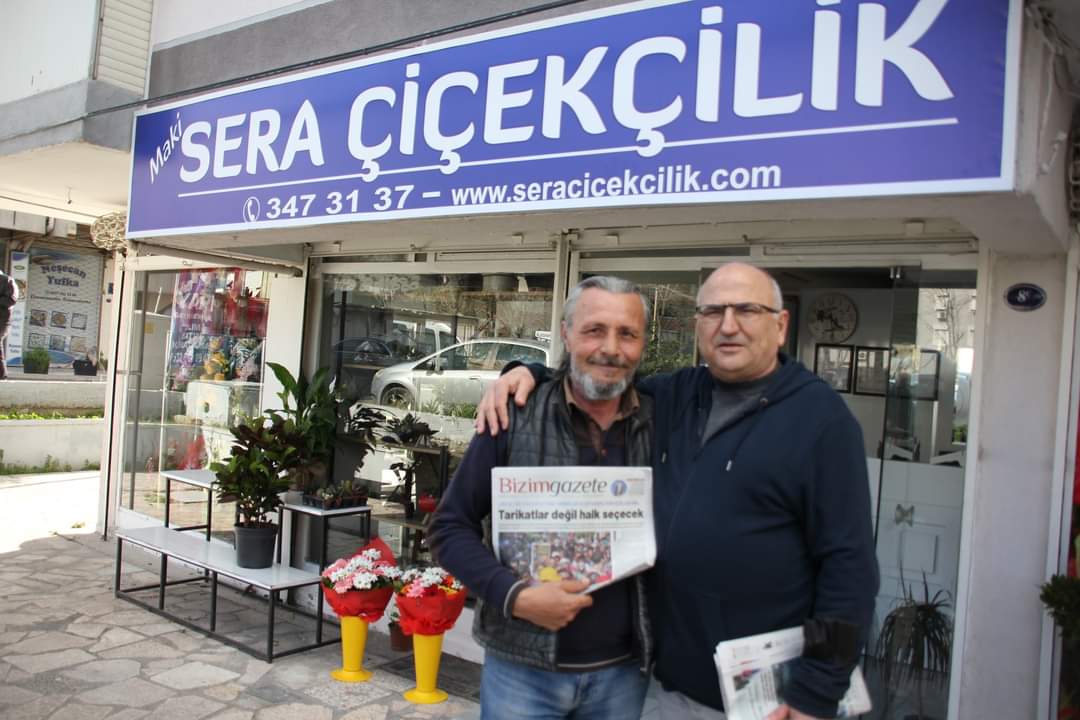 Bugün #izmir 2.bölge milletvekili adayımız Rahmi Rençber ile mahalemizin esnaflarını ziyaret ettik. Bayraklı'da dayanışmayı birlikte ördük, kimsenin aç açıkta kalmadığı bir ülkeyi birlikte kuracağız✊
#1oyErdoğanGitsinDiye1oyTKPye 
#TkpGelirHerseyDeğisir 
<a href="/IzmirTkp/">TKP İzmir</a> <a href="/rahmirencber/">rahmi rençber</a>