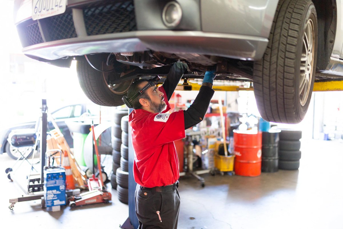 NeighborCarCare's tweet photo. We treat your car like it's one in a million -- not one of a million. #NeighborhoodCarCare #MissionViejoCA #MissionViejoCarCare #MissionViejoAutoShop #MissionViejoAutoMaintenance https://t.co/k60yIV6Prj