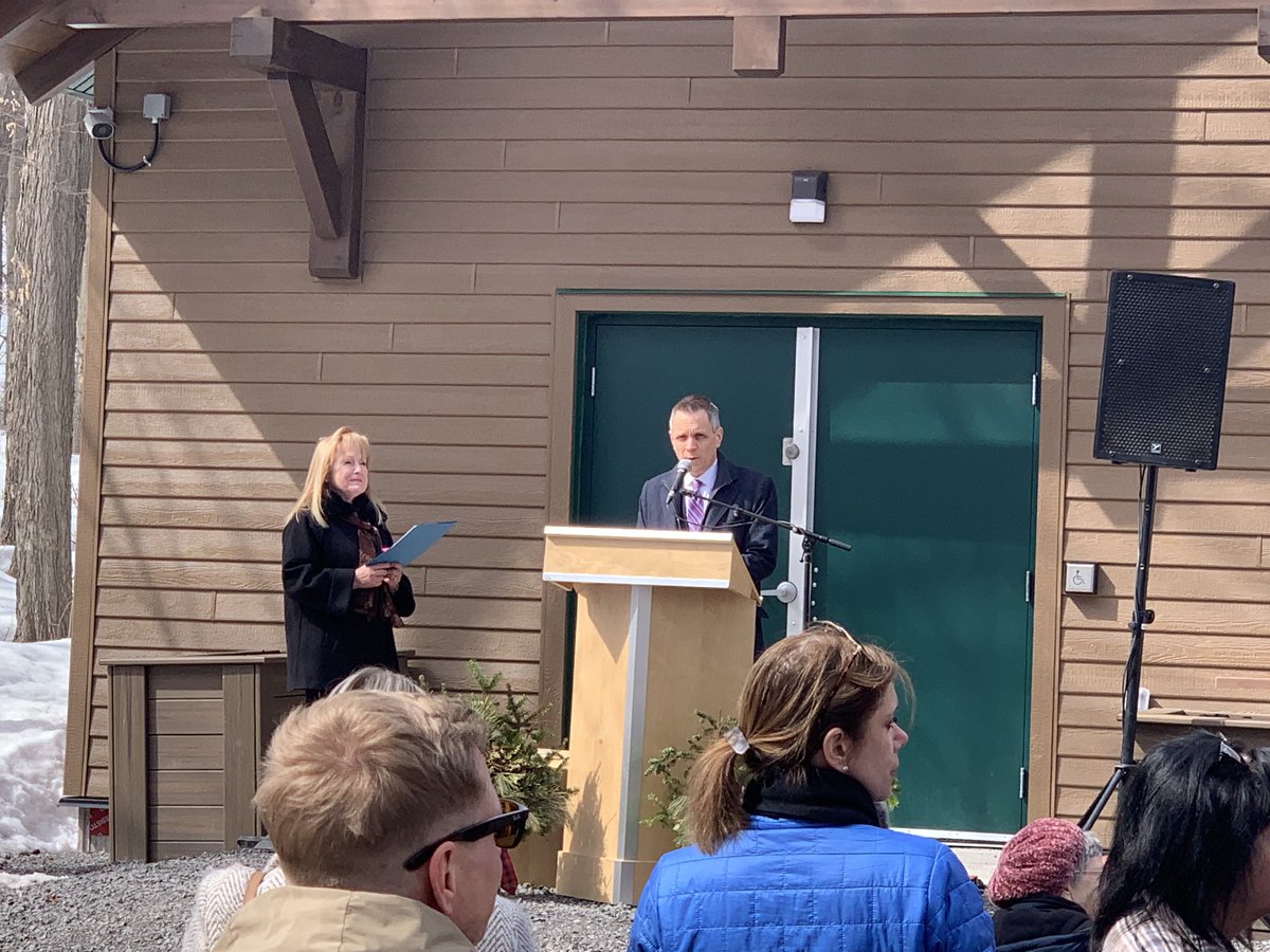 lindagodin's tweet photo. Longue vie à la nouvelle Cabane à sucre de Vanier. Merci Madeleine Meilleur pour l’avoir fait renaître. #museoparc #érable ⁦@MonaFortier⁩ ⁦@_MarkSutcliffe⁩ ⁦@CollegeLaCite⁩ https://t.co/RdK1WwN1VQ