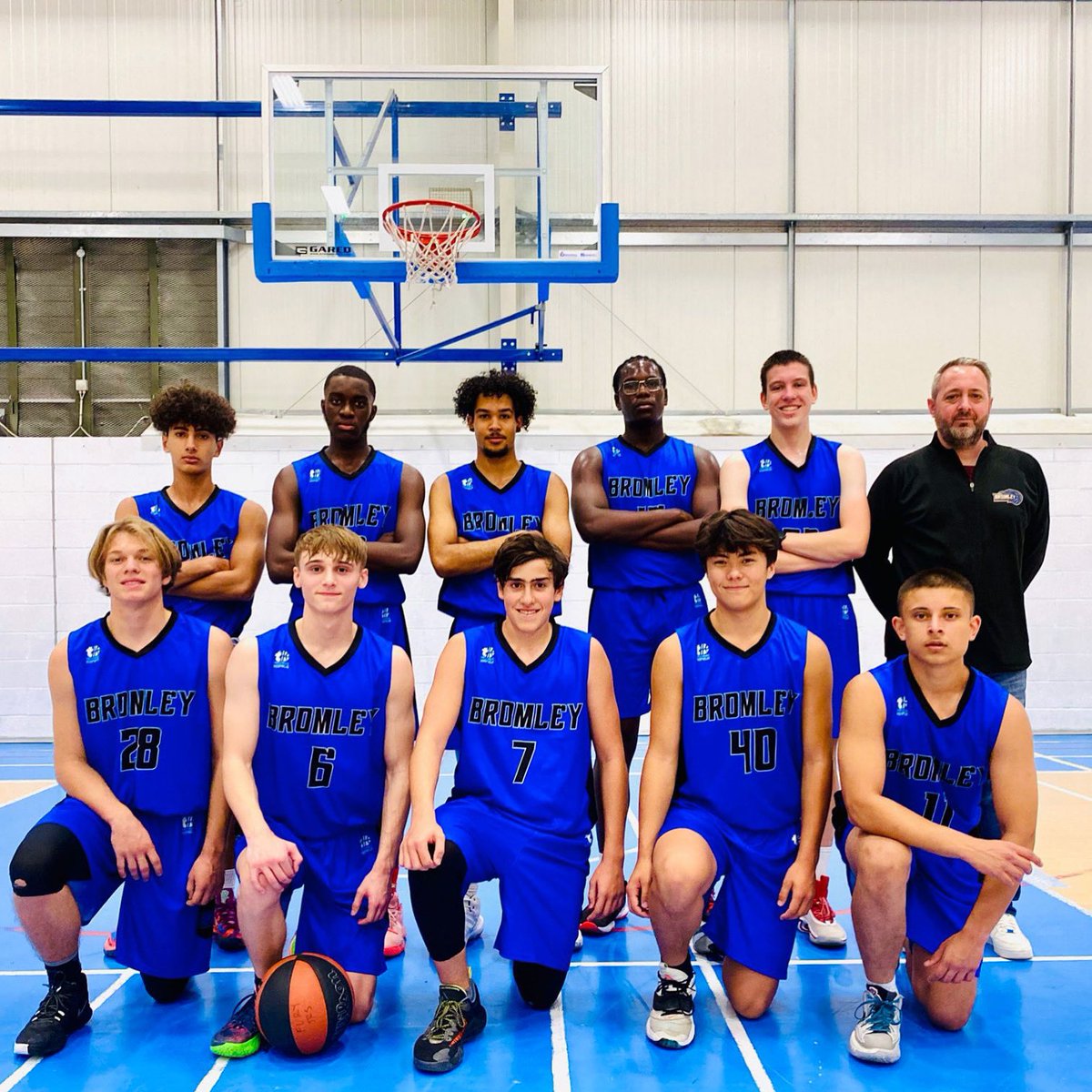 Finishing Strong 🏀🎉

Fury U18 finished the season with back-to-back wins against Barking Thunder and John Roan Titans, taking 3rd spot in the SE Conference. Proud of this squad for giving it their all on the court all season. The future is bright for these players! 🏆