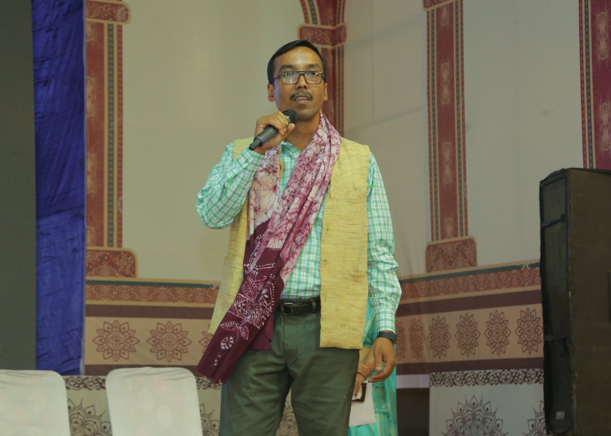 AmitavaRakshit3's tweet photo. #FutureAgriculture Gave an invited talk at the Workshop and Panel Discussion on Career Boosting and Agri-preneurship, organised by CDC in collaboration with  NAHEP at UBKV-Pundibari @bhupro @directoragbhu @icarindia @IndiaDST @EduMinOfIndia @AgriGoI @FAO @CIMMYT @IcarNahep https://t.co/XrS3vqnxNj