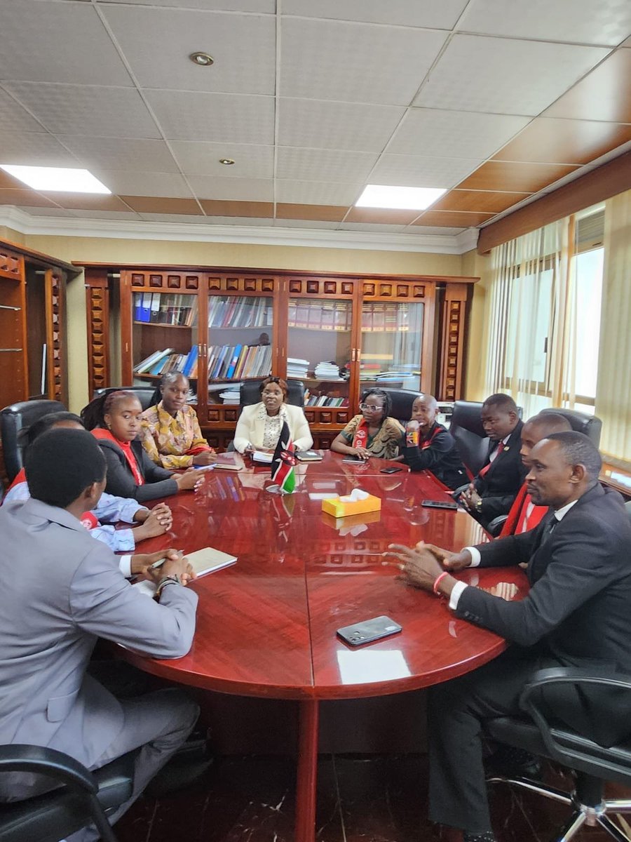 samuelkaimeny2's tweet image. Today together with my fellow #tourismambassadors  and #GlobalPeaceAmbassador we were honoured to present a report for the global peace summit Kenya @peninah_malonza  also we had a talk on how to promote tourism in Kenya &amp;amp; abroad. #magicalkenya #KENYAWEAREONE .@magicalkenya