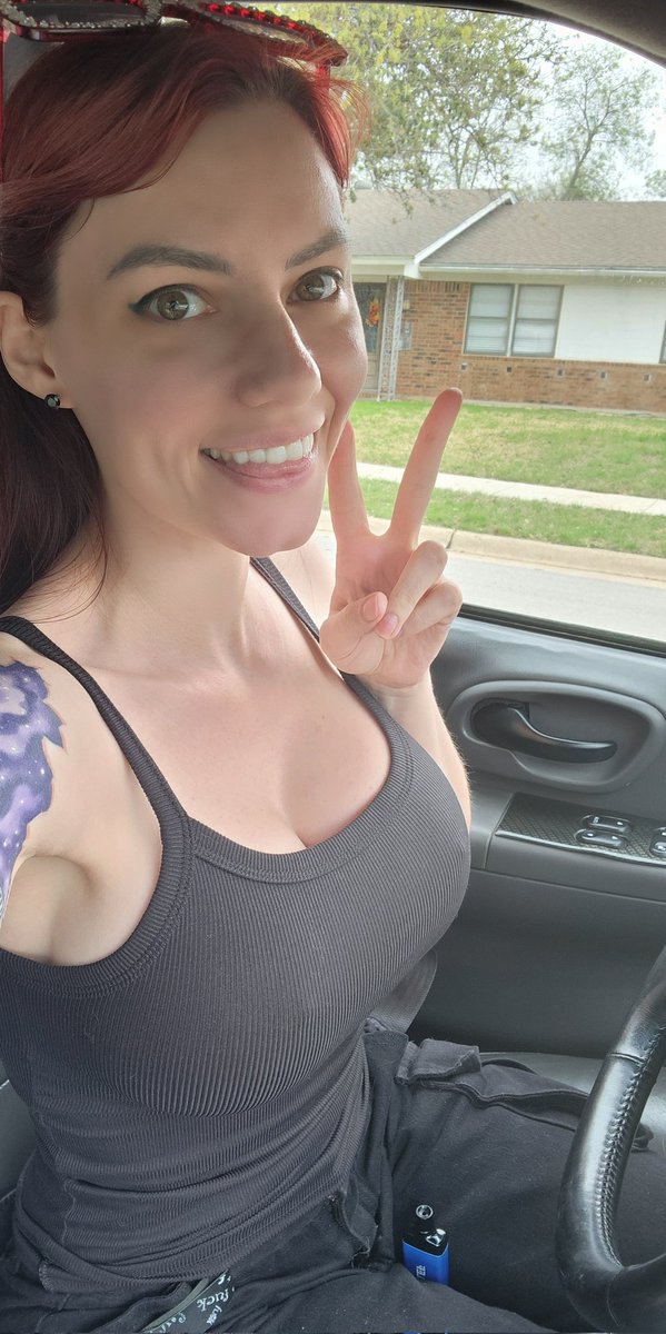 Sinnocent 🔞 Fansly & Onlyfans on Twitter: "I'd like to give a shout out to Starbucks, without