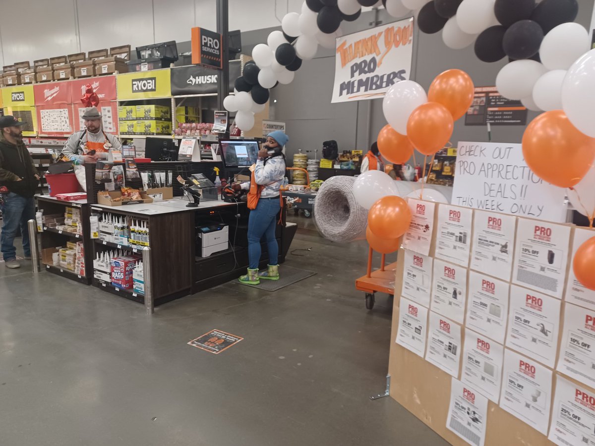 kc_paulk's tweet photo. Pro Appreciation week at Vallejo 0633 Home Depot.  Come see us. https://t.co/dcS5uSm3Oi