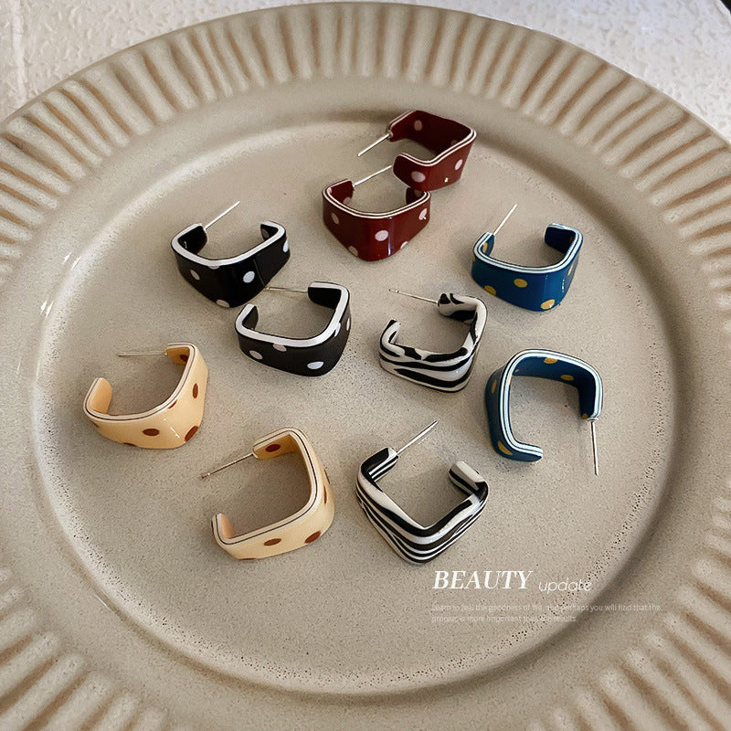 Beautifully crafted earrings that you'll love.
shopuntilhappy.com/products/squar…

#jewelrymakingclasses #jewelrydistrict #jewelry3dprinting #earringbox #earringwire #earringdrop #earringhook