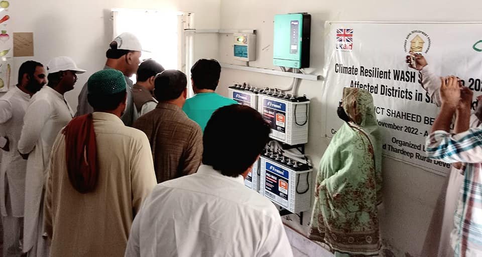 ThardeepOrg's tweet photo. (Mrach 28) #Daur #Nawabshah Mr.Abbas Ali Dayo, Assistant Commissioner Tahsil Daur district Shaheed Benazir Abad inagurated provision of solar system at water supply infrastructure scheme in Govt Girls Campus High School #JamSahib Ms. Amita Raza Tahsil Education Officer(F)  was- https://t.co/6nUQj2PKHV