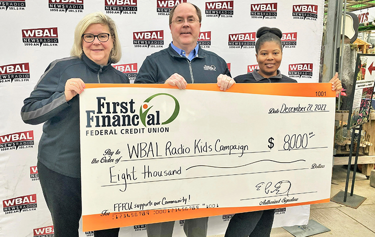 FFFCUofMD's tweet photo. #FFFCU recently donated over $40,000 to organizations within the Baltimore County community: @OYWLbcps, @firstfruitsmd, @wbalradio #WBALRadioKidsCampaign. 

Visit our Community Site to learn more:  https://t.co/8lYQ1wTosA. https://t.co/NfXiiJ1AGn