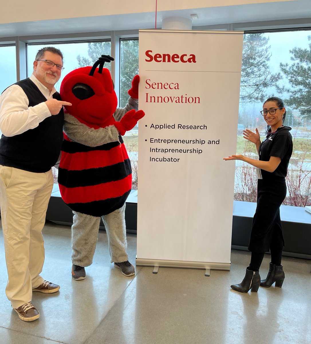 Seneca_Research's tweet photo. Thanks to everyone who attended Seneca’s Spring Open House over the weekend. Our #SenecaResearch and #SenecaHELIX teams had a wonderful time meeting and interacting with all of you. 🤗
To learn more about us, check out:
https://t.co/bqxu1KRtma https://t.co/AgepvGzGkS