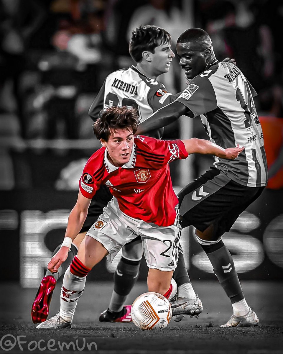 ManUnitedXtra_'s tweet image. No Manchester United fan should have less than 1000 followers 🔴

ALL united fans follow me, Like and RT this post. 

Then comment &apos;❤️&apos; and follow everyone who likes it.  

Turn on post notifications  🔔  

#GlazersOut #QatarIn #MUFC