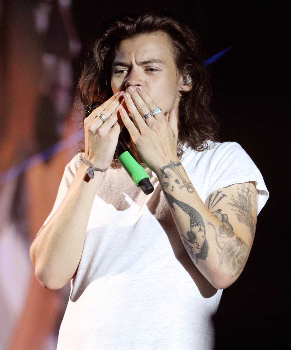 bestsof1d's tweet photo. https://t.co/kOwzsQZ8ii