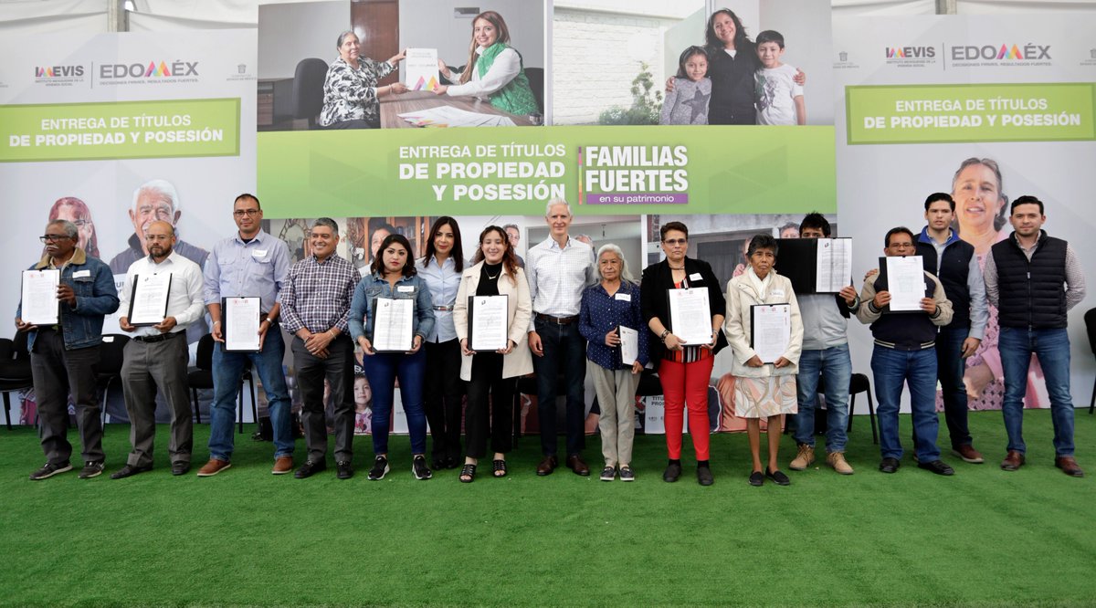 En estos 5 años hemos entregado más de 48,000 títulos de propiedad, de los cuales la mitad han sido para mujeres.
