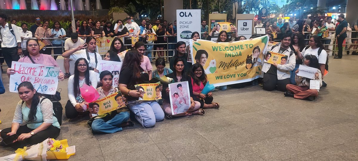 They are all there patiently waiting for MileApo!!! 

I hope they get to see the banners <a href="/worldofshiii/">BE KIND TO Everyone plz 🙏❤️</a> helped me prepare🥰💜

<a href="/Nnattawin1/">Nnattawin</a> @MilePhakphum #Nnattawin  #MilePhakphum
#MileApoFlyToMumbai