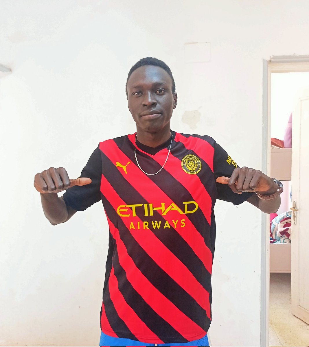JamesAkoljm's tweet photo. ⚫🔴 https://t.co/xdQsFZTyIe