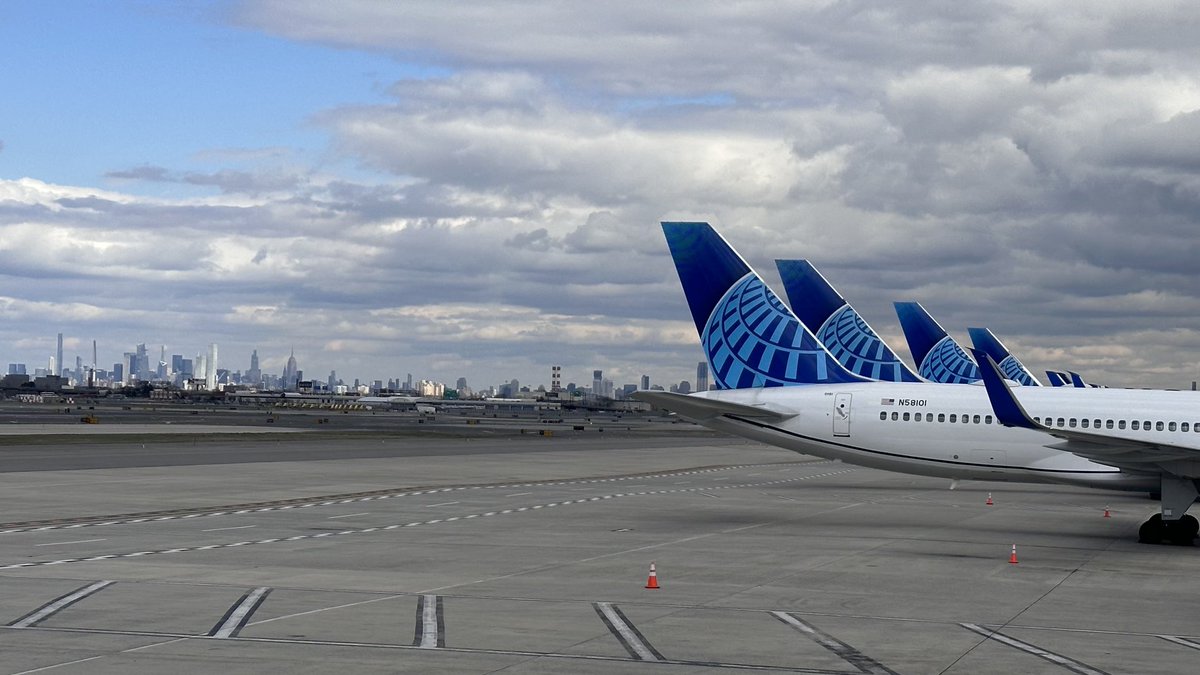 MxSup's tweet photo. #Tailtuesday #Avgeek #NYC #avgeeks #travel https://t.co/MF13y8nGgb