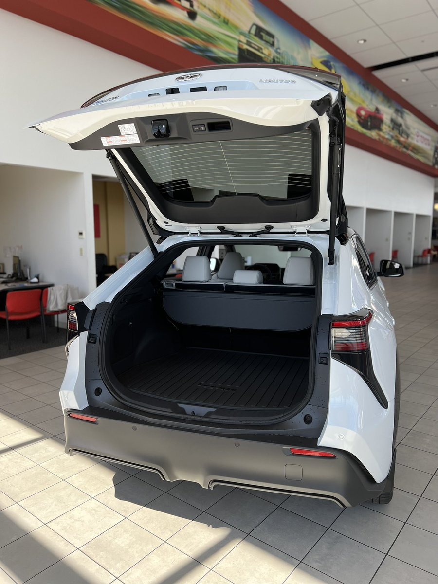 MooreDeals's tweet photo. Looking for the ultimate electric driving experience? Check out the brand new 2023 bZ4X Limited, now available at Don Moore Automotive!

#DonMooreAutomotive #ToyotaDealership #NewArrival #ToyotaSUV #ElectricVehicles #EVDealership #ToyotaFans #ElectricDriving https://t.co/lJkaqDNWr6