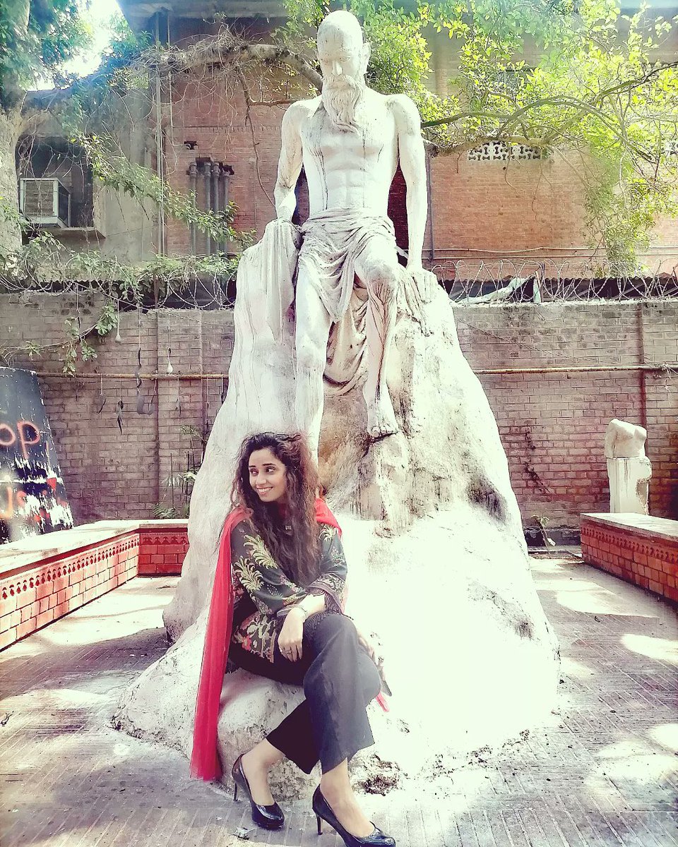 AslamAksa's tweet photo. Reviving the memories of good old days ❤️❤️
#GoodVibesOnly #goodolddays #University
#memories #bestdays #mysecondhome #PUCAD https://t.co/e59hdZbOtw