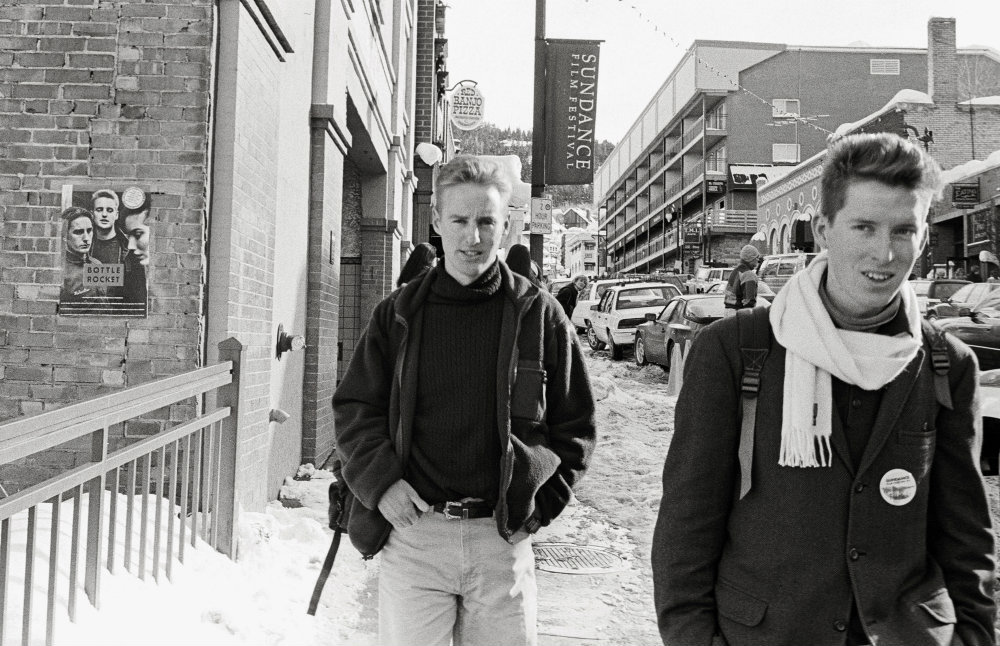 Wes Anderson &amp; Owen Wilson, présentent le court métrage Bottle Rocket à Sundance en 1993 🍾 🚀
#wesanderson #bottlerocket #owenwilson #film #movie #cinéma #culte #like #follow #life #vida #Sundance #short #festival