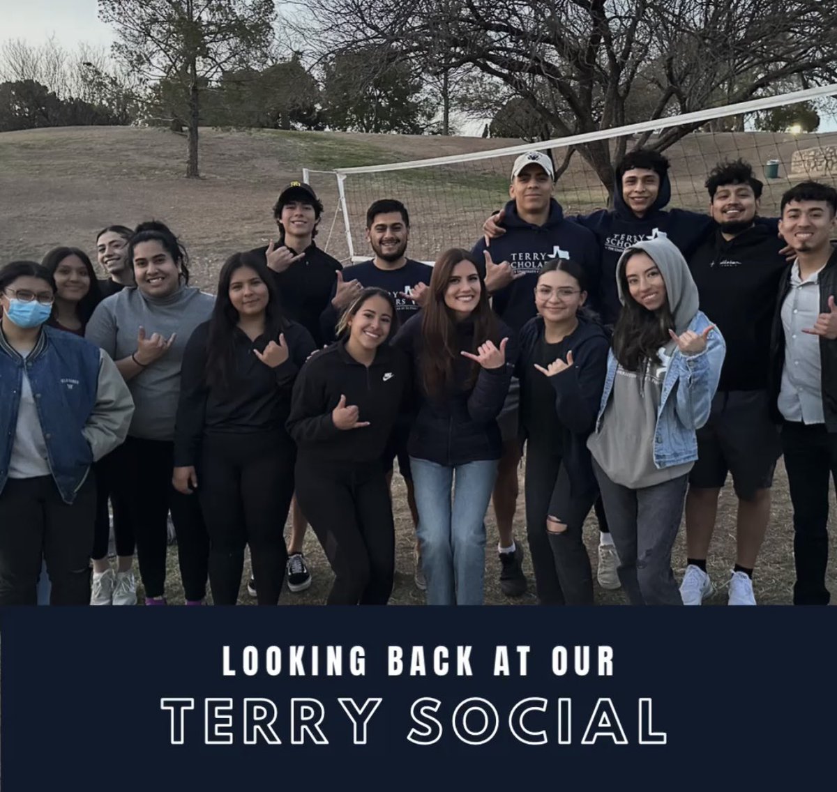 SWTerryAlumni's tweet image. Thank you to everyone who joined us for a day full of fun at Memorial Park! It was great spending quality time with @utepterryscholars ⭐️

#terryscholars #terryfoundation #terry