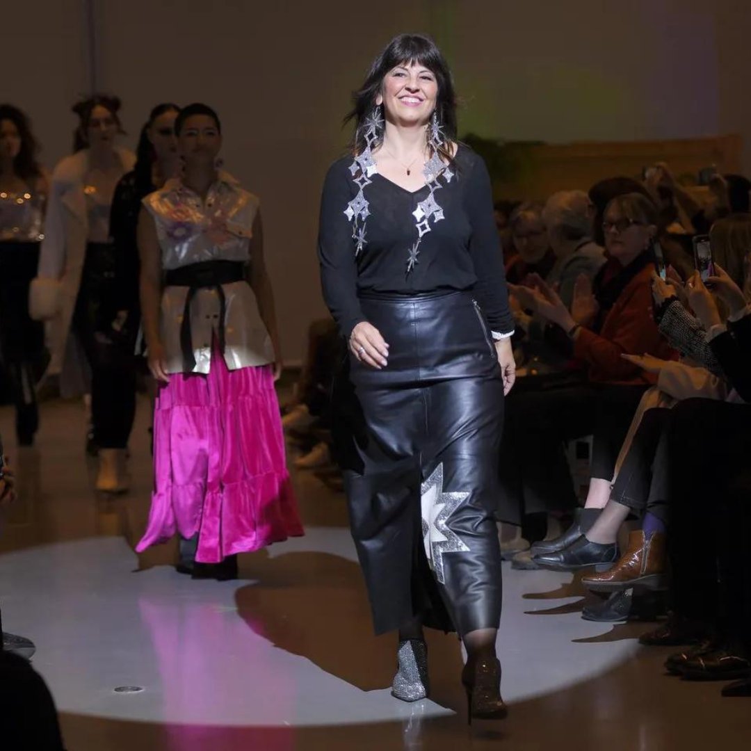 woodlandcc's tweet photo. A huge thank you to The Toronto Star and photojournalist Barry Grey for capturing these photos.
For more photos and the full article: https://t.co/kQ3BJzKV0s
#Indigenous #IndigenousEvents #IndigenousKnowledge #IndigenousCulture #BrantEvents #Giving #RadicalDesign https://t.co/ruesAerWE1