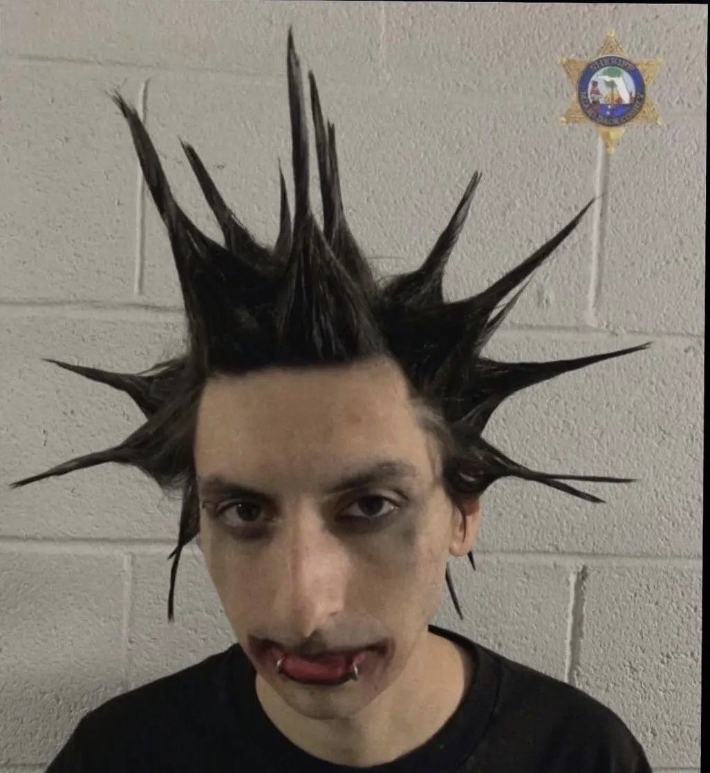 FN1100089's tweet photo. Me after pressing the v bucks generator: https://t.co/TpouTSaAJo