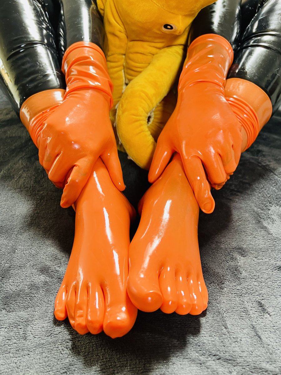 UniqDsn's tweet photo. Absurdly vibrant.. ๐งก๐งก๐งก
Featuring the lovely @heavyrubberette
This is the last pre-drop teaser, if you'd like to be emailed when these (and other products) drop, subscribe below!
https://t.co/2HhQHq65wp
#latex #latexfetish #toesocktuesday https://t.co/4yh3UHt5OG